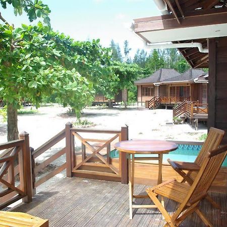 Vila Heliconia Grove Anse Volbert Village Exteriér fotografie