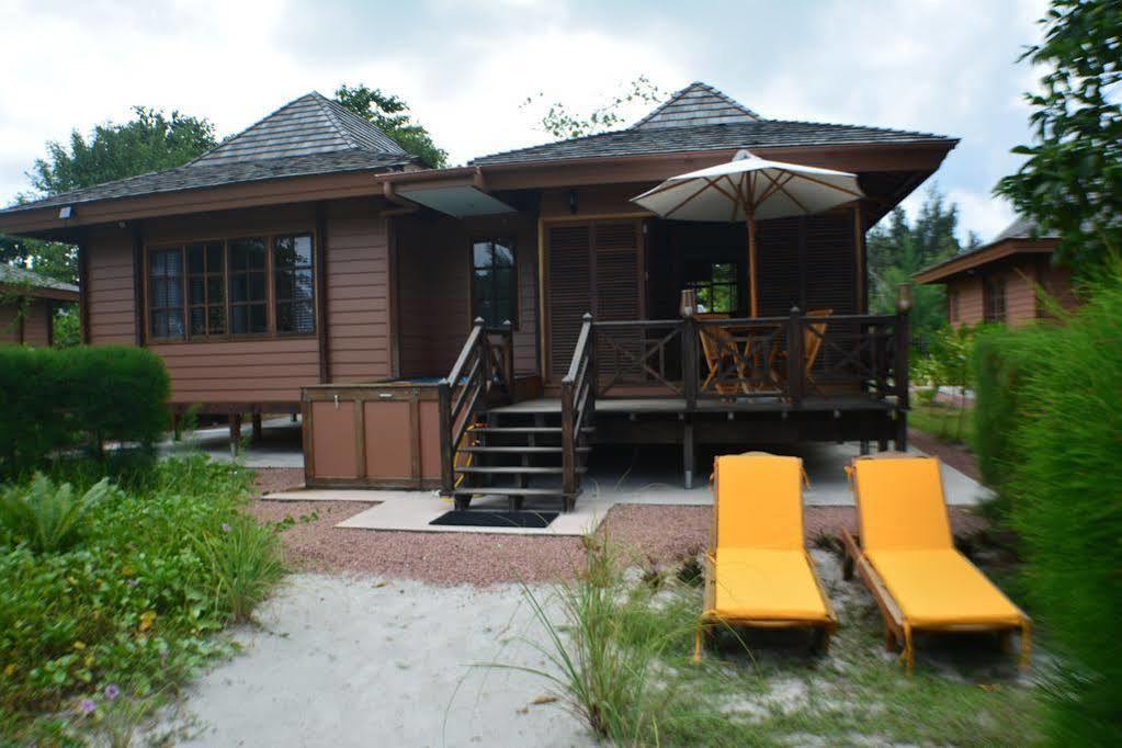 Vila Heliconia Grove Anse Volbert Village Exteriér fotografie